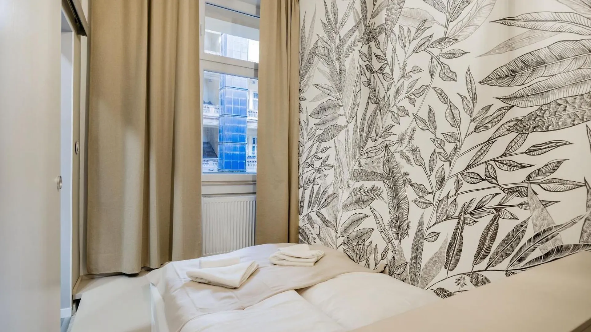 Stylish City Escape Budapest 0*,