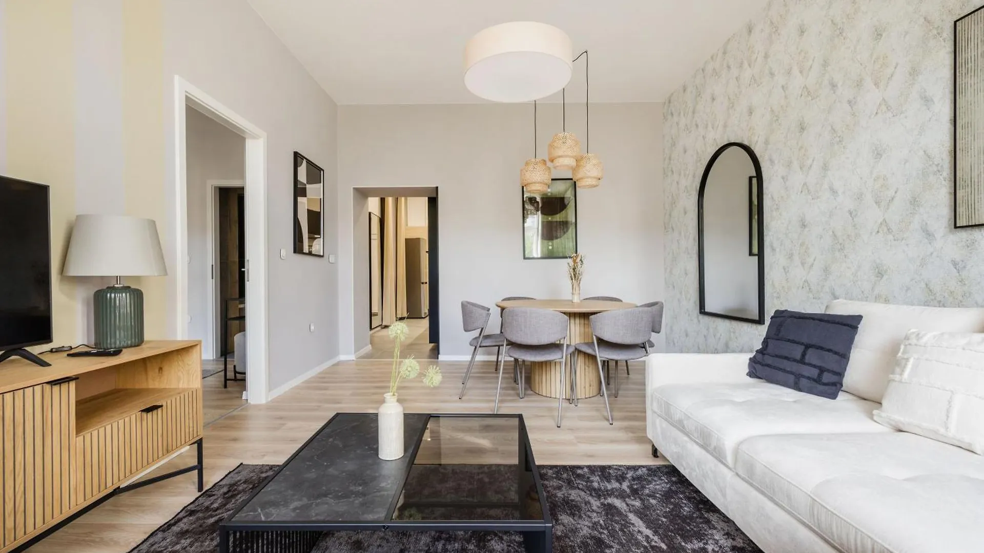 Stylish City Escape Budapest Apartment